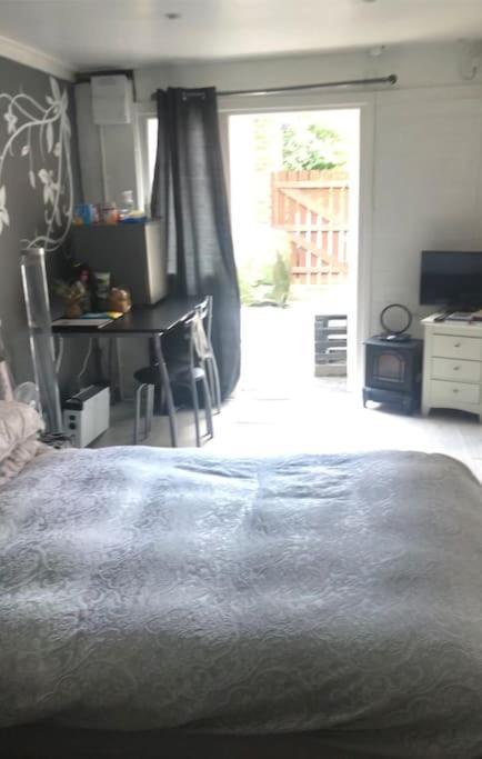 Belfast Private Room, En-Suite & Own Access 外观 照片